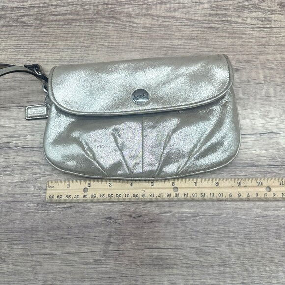 Coach Clutch Wristlet Womens Small Metallic Gold Shimmer Card Slots Zip Side - Picture 12 of 14